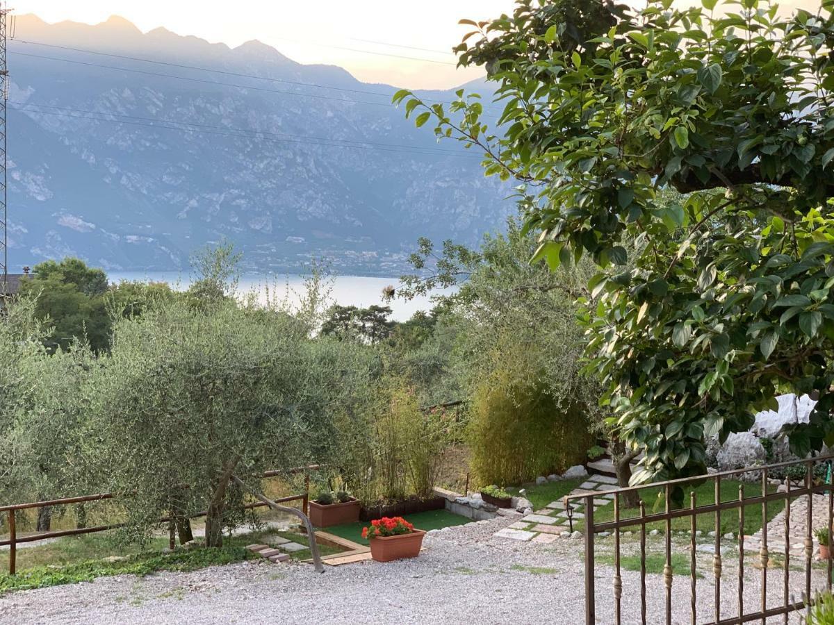 Apartamento La Casa Nel Bosco Malcesine Exterior foto