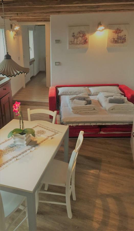 Apartamento La Casa Nel Bosco Malcesine Exterior foto